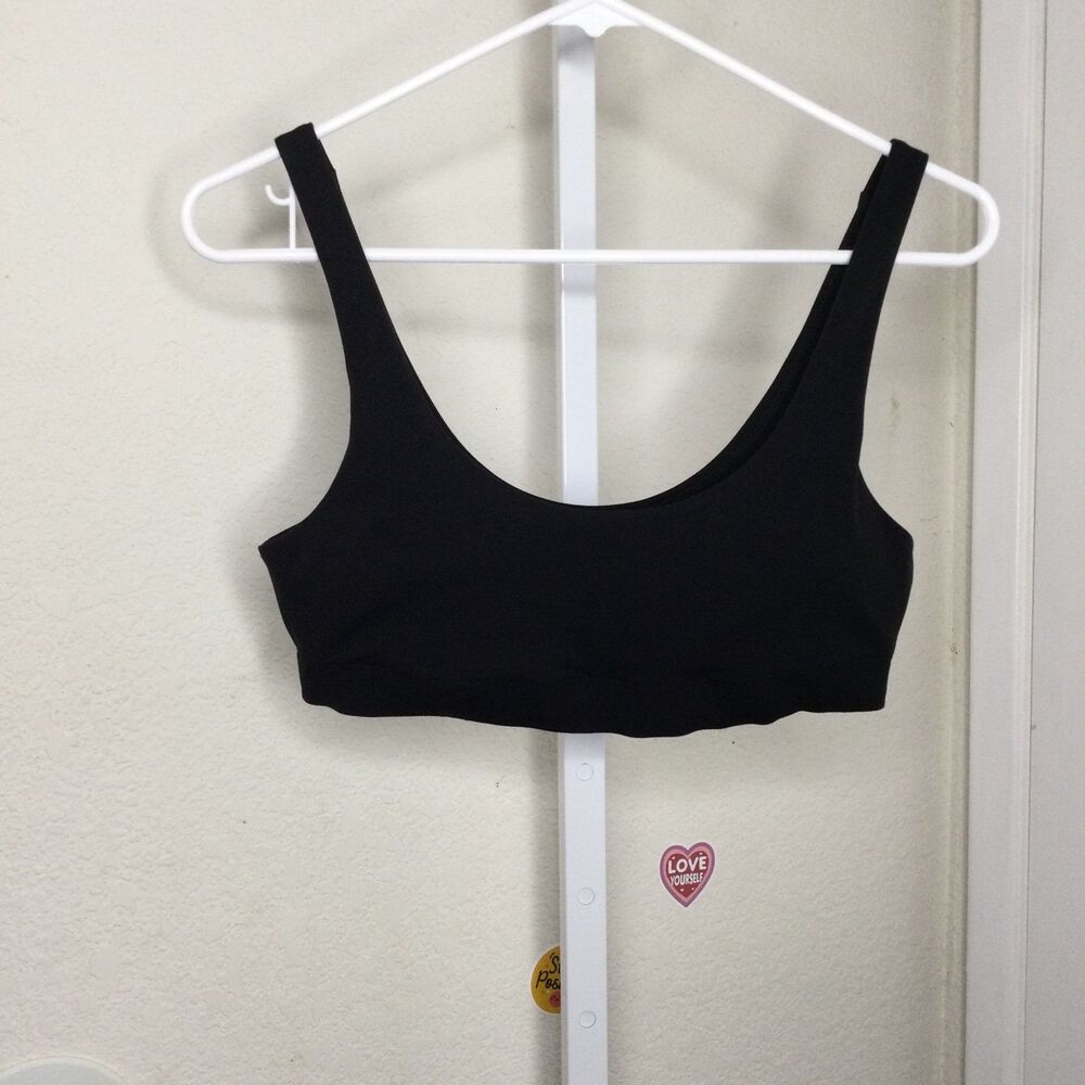 Vuori Sports Bra